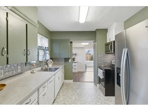 4086 Bell Avenue Eugene OR 97402