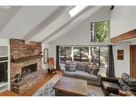 2050 Dogwood Drive Eugene OR 97405