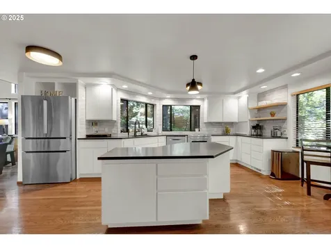 2050 Dogwood Drive Eugene OR 97405