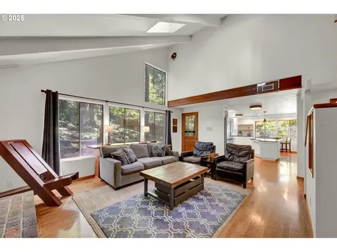 2050 Dogwood Drive Eugene OR 97405