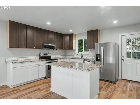 1671 Cooper Street Lebanon OR 97355