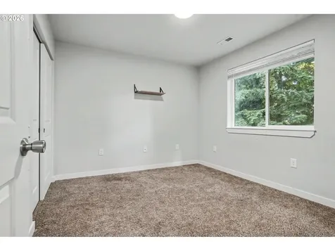 1671 Cooper Street Lebanon OR 97355