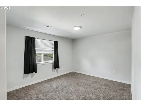 1671 Cooper Street Lebanon OR 97355