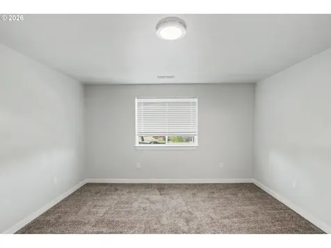 1671 Cooper Street Lebanon OR 97355