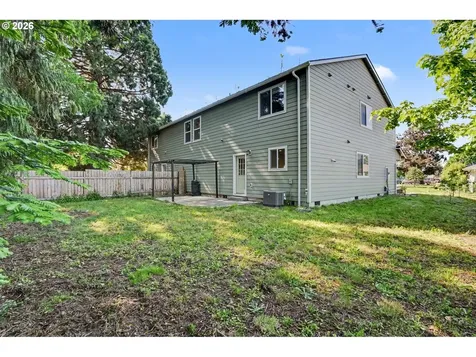1671 Cooper Street Lebanon OR 97355