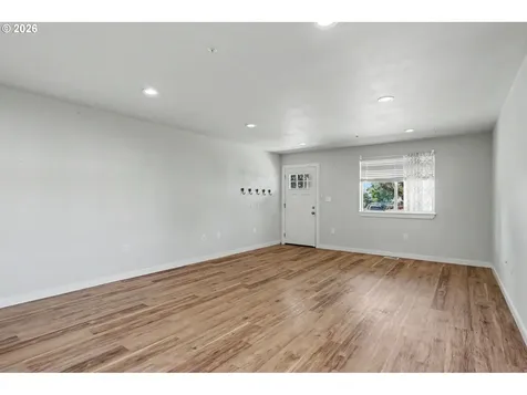 1671 Cooper Street Lebanon OR 97355