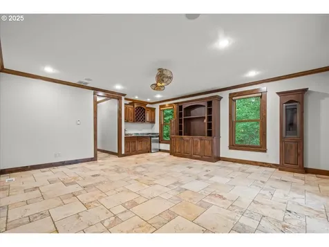 1910 NE 122nd Street Vancouver WA 98686