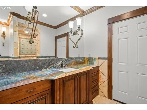 1910 NE 122nd Street Vancouver WA 98686