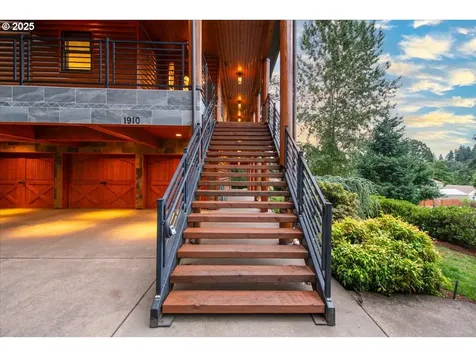 1910 NE 122nd Street Vancouver WA 98686