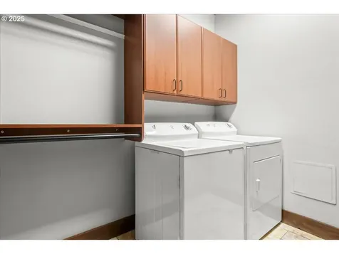 1910 NE 122nd Street Vancouver WA 98686