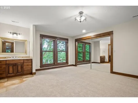 1910 NE 122nd Street Vancouver WA 98686
