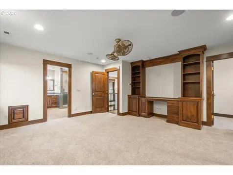 1910 NE 122nd Street Vancouver WA 98686