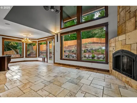 1910 NE 122nd Street Vancouver WA 98686