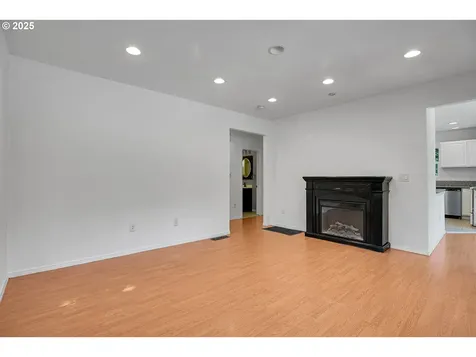 6511 NW Saint Helens Road Portland OR 97210