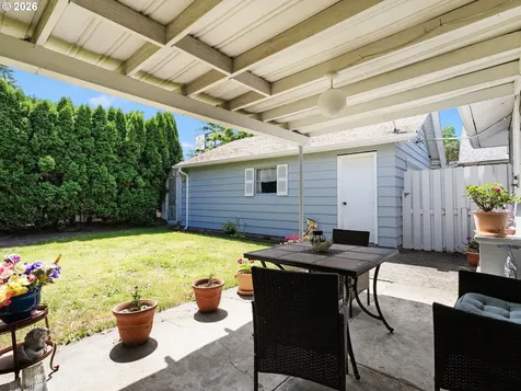 11726 SE Oak Street Portland OR 97216