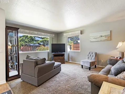 11726 SE Oak Street Portland OR 97216