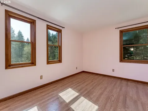 19037 NW Meadow Lake Road Yamhill OR 97148