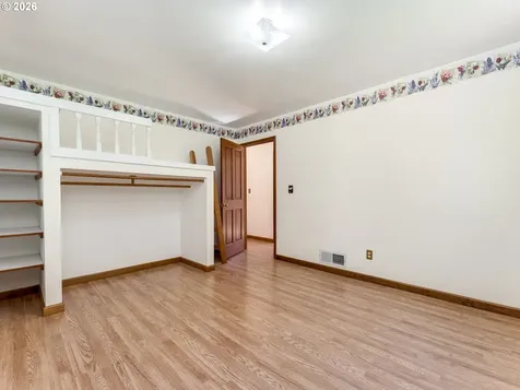 19037 NW Meadow Lake Road Yamhill OR 97148