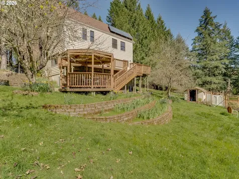 19037 NW Meadow Lake Road Yamhill OR 97148
