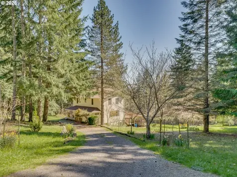 19037 NW Meadow Lake Road Yamhill OR 97148