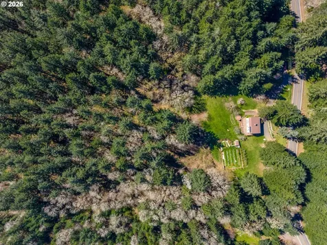 19037 NW Meadow Lake Road Yamhill OR 97148