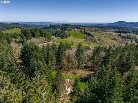 19037 NW Meadow Lake Road Yamhill OR 97148