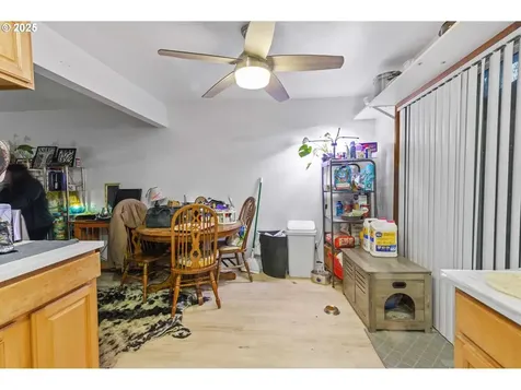 15540 NE Couch Street Portland OR 97230