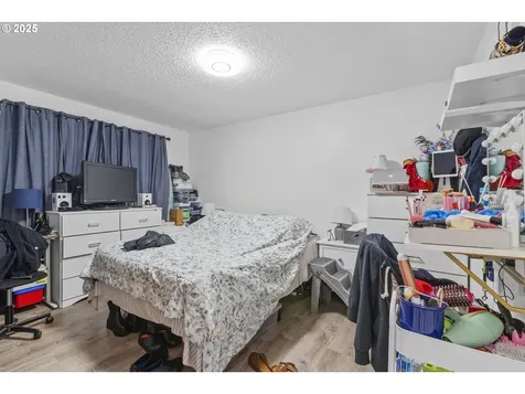 15540 NE Couch Street Portland OR 97230
