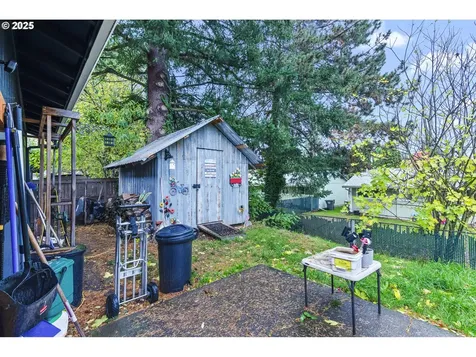 15540 NE Couch Street Portland OR 97230