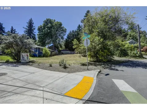 8807 SW Capitol Highway Portland OR 97219