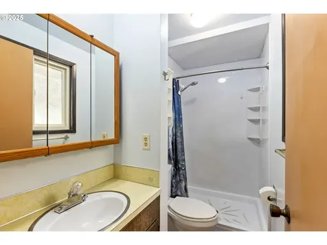 27032 SE Highway 224 Eagle Creek OR 97022