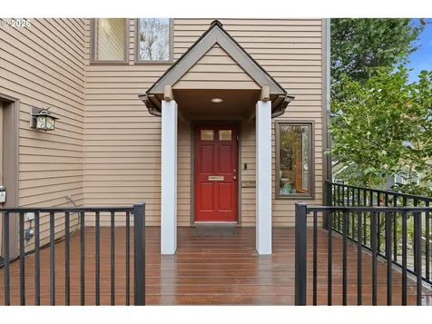 2935 NW Thurman Street Portland OR 97210
