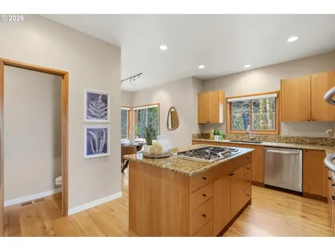 2935 NW Thurman Street Portland OR 97210