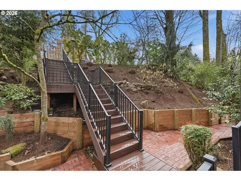2935 NW Thurman Street Portland OR 97210