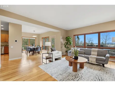 2935 NW Thurman Street Portland OR 97210
