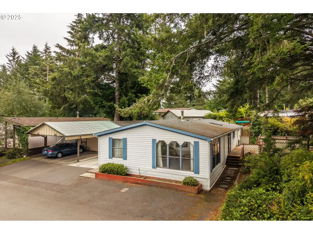 1445 Village Pines Avenue Coos Bay OR 97420