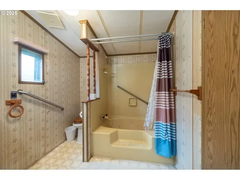 1445 Village Pines Avenue Coos Bay OR 97420