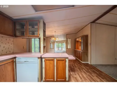 1445 Village Pines Avenue Coos Bay OR 97420