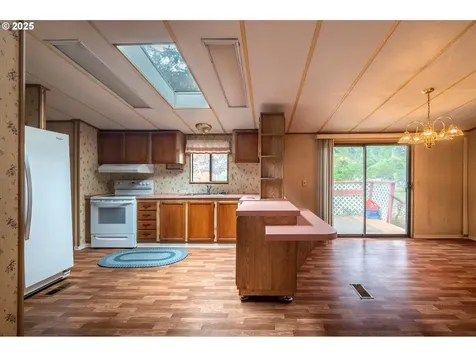 1445 Village Pines Avenue Coos Bay OR 97420