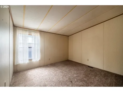 1445 Village Pines Avenue Coos Bay OR 97420