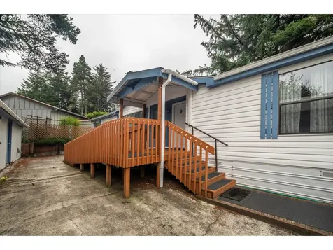 1445 Village Pines Avenue Coos Bay OR 97420