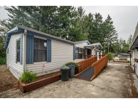 1445 Village Pines Avenue Coos Bay OR 97420