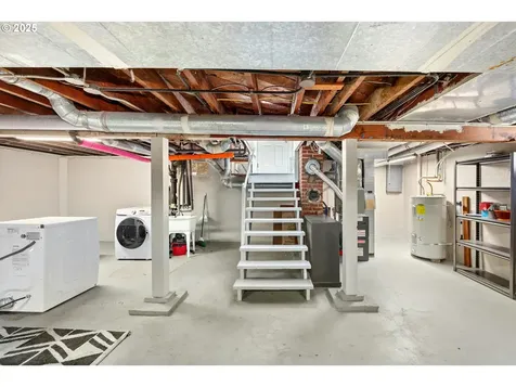 2736 SE Stark Street Portland OR 97214