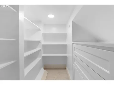 725 NE Jessup Street Portland OR 97211
