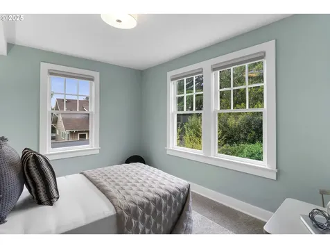 725 NE Jessup Street Portland OR 97211