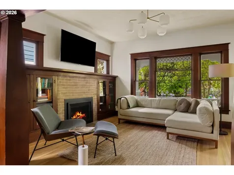1842 SE 42nd Avenue Portland OR 97215