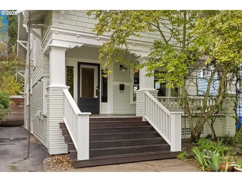1842 SE 42nd Avenue Portland OR 97215