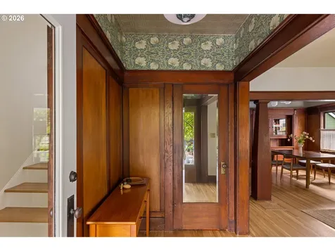 1842 SE 42nd Avenue Portland OR 97215