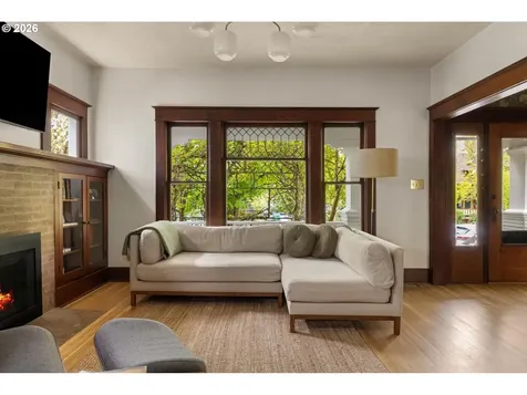 1842 SE 42nd Avenue Portland OR 97215