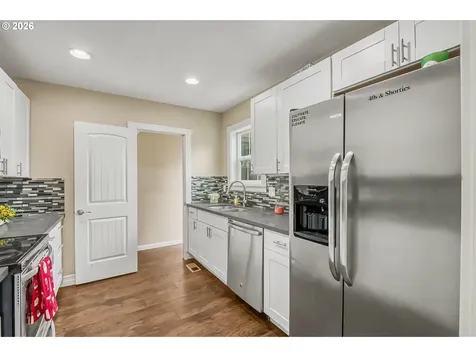3801 NE 82nd Avenue Portland OR 97220